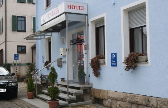 Hotels Near Stefan Hartmann Halle Tubingen